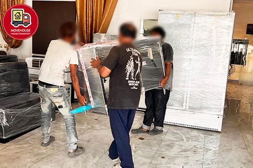 แรงงานขนของย้ายคอนโด พร้อมทีมงานมืออาชีพ